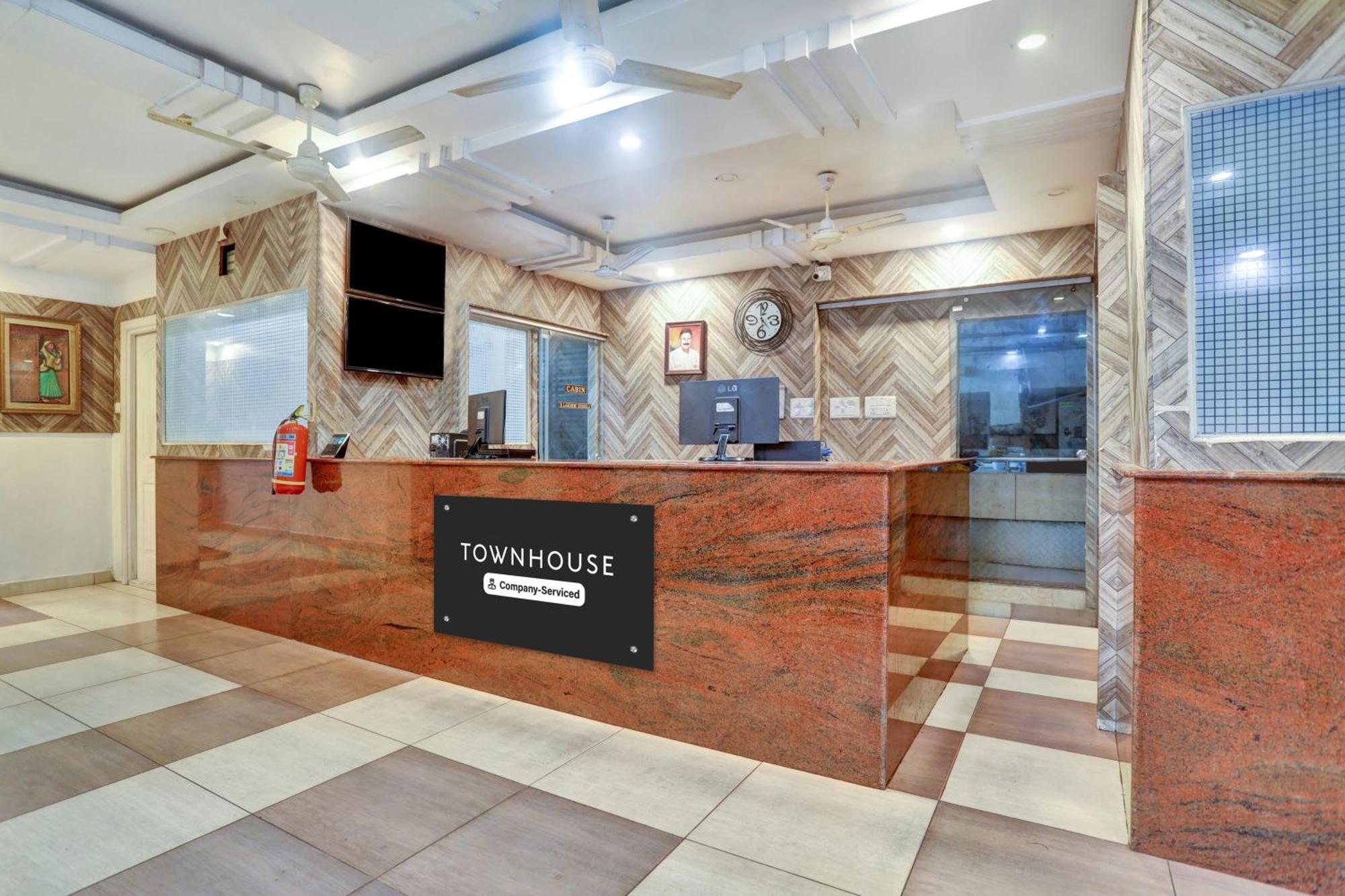 Hotel Townhouse Eluru Exteriér fotografie